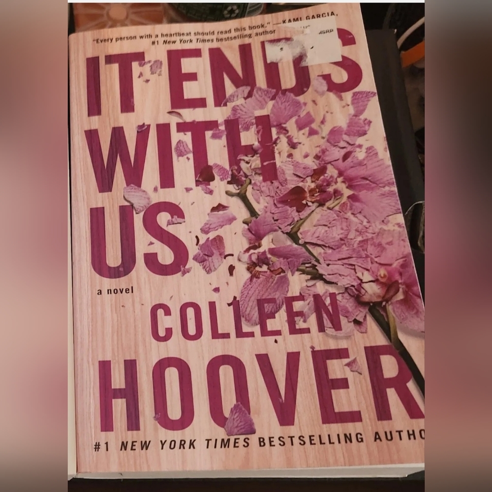 IT ENDS WITH US BOOK